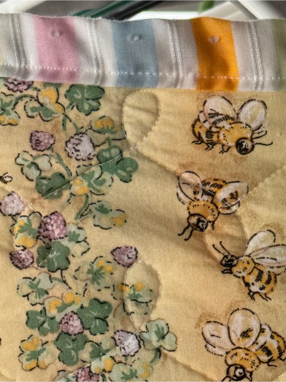 Winnie the Pooh honey pot and bees quilted blanket comforter 52” X 62”